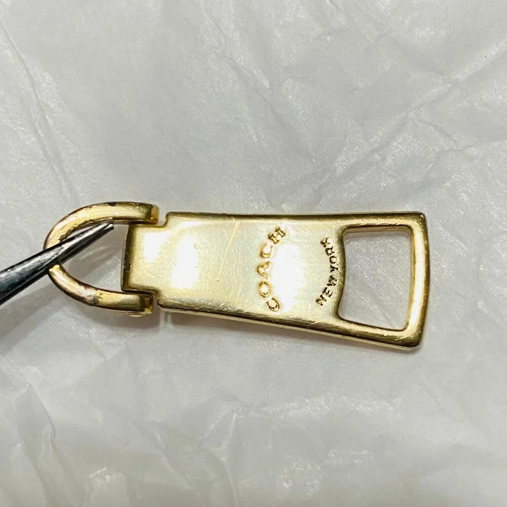 Coach zipper pull replacement